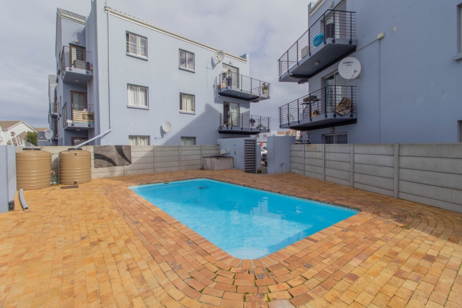 2 Bedroom Property for Sale in Parklands Western Cape